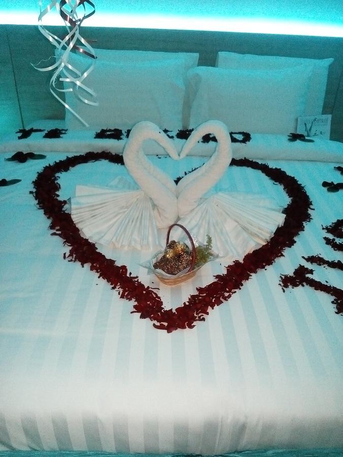Liebeshotel Elysium *