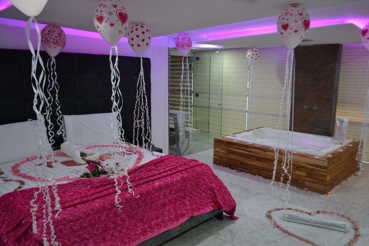 Liebeshotel Elysium *